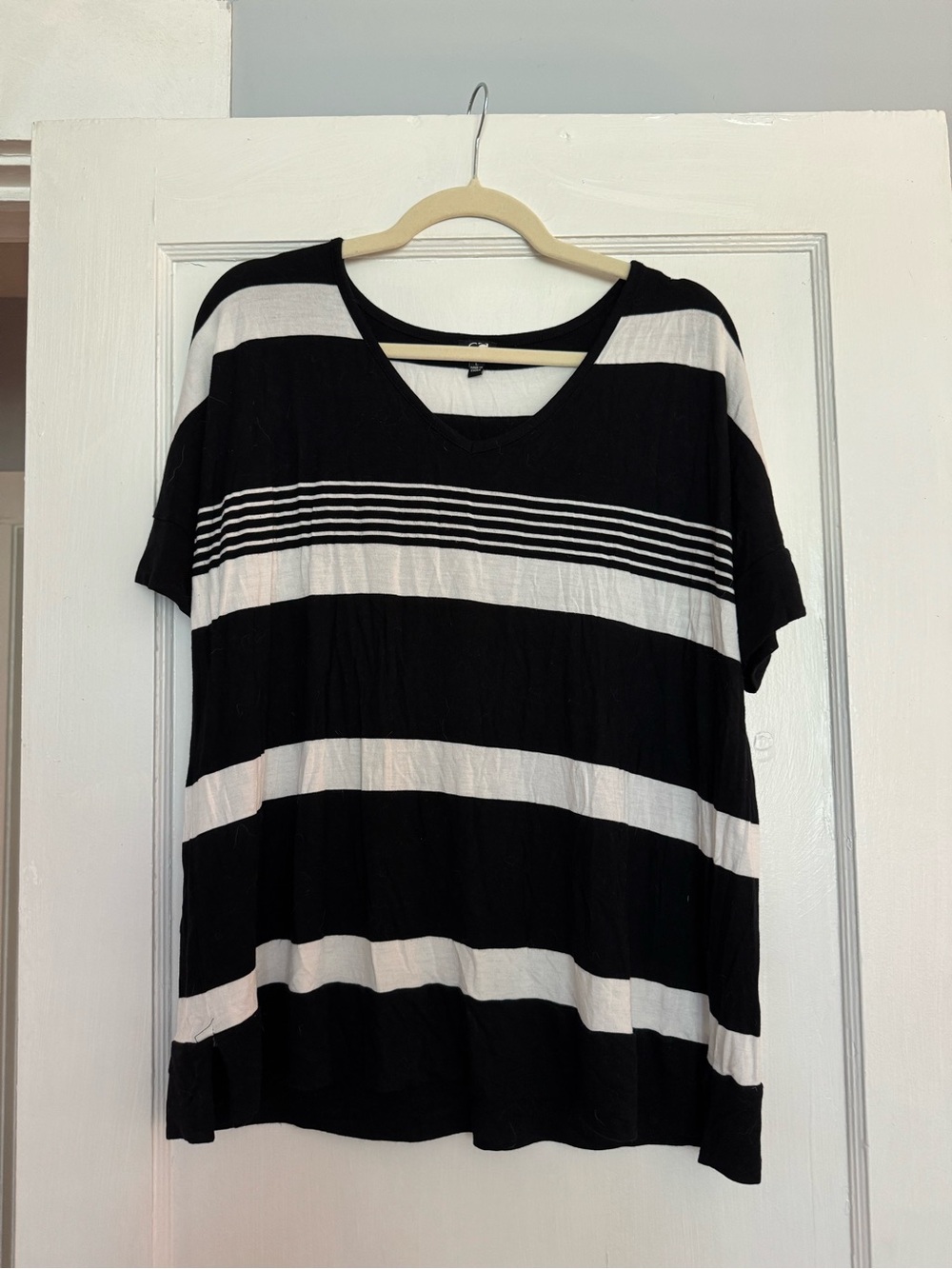 Cable & Gauge Black and White Striped V-Neck Tee